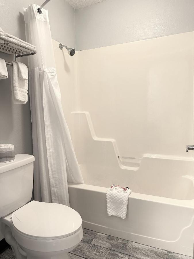Lakes Inn Warsaw 外观 照片