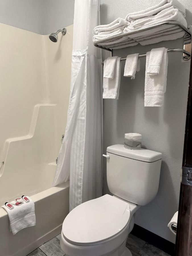 Lakes Inn Warsaw 外观 照片