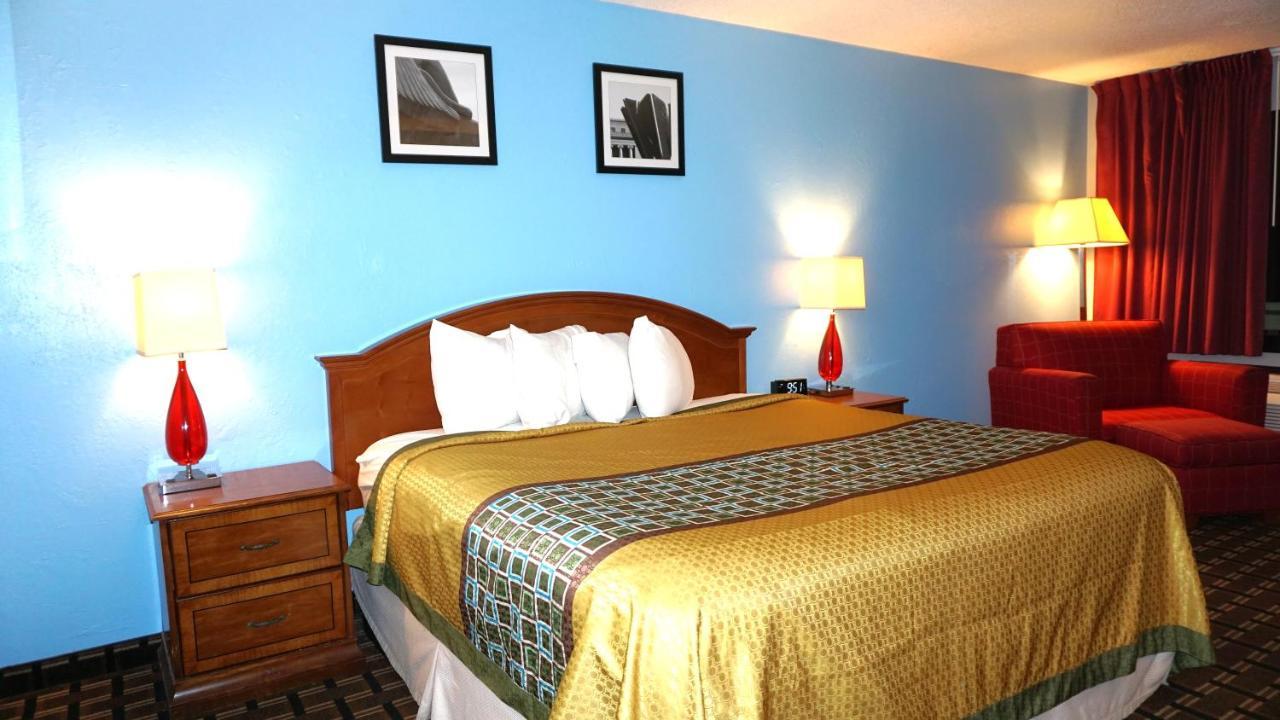 Lakes Inn Warsaw 外观 照片