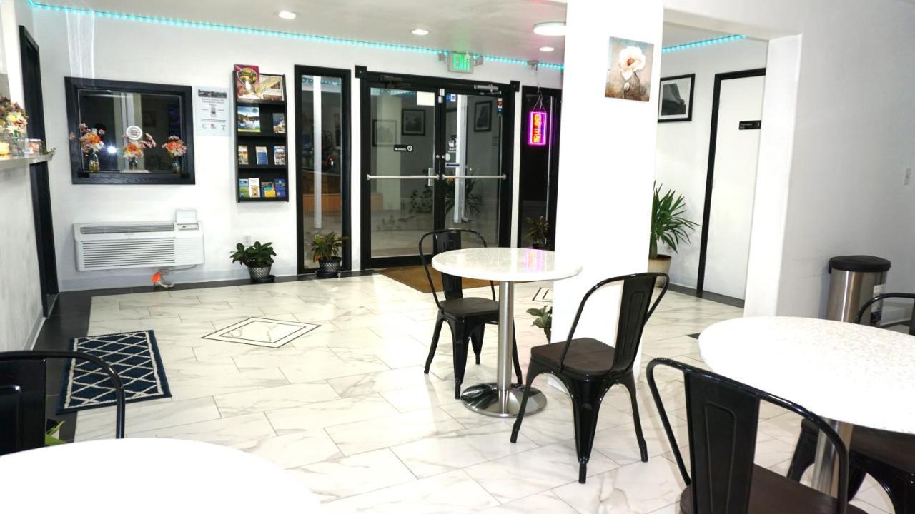 Lakes Inn Warsaw 外观 照片